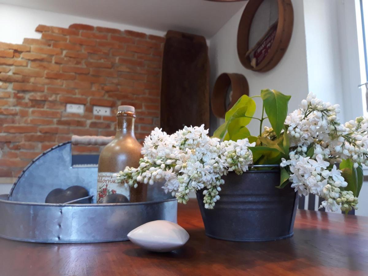 Zum Scheunenhof - Bauernhaus อิคเนนเฮาเซน ภายนอก รูปภาพ